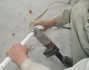 斗门漏水维修电话